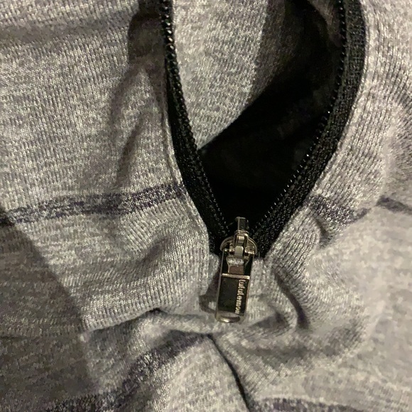 🌟HP Lululemon Men’s Sweat Session Grey Striped 1/2 zip sweater pullover -size M - Picture 7 of 17
